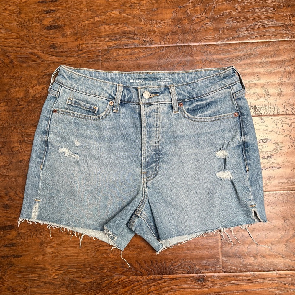 Old Navy Women's Light Blue Distressed Jean Shorts